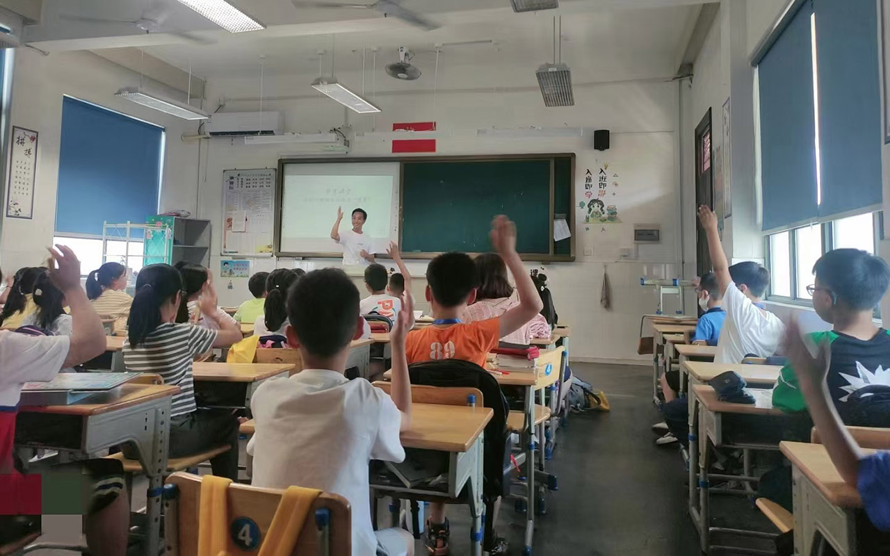 高州冯家小学
